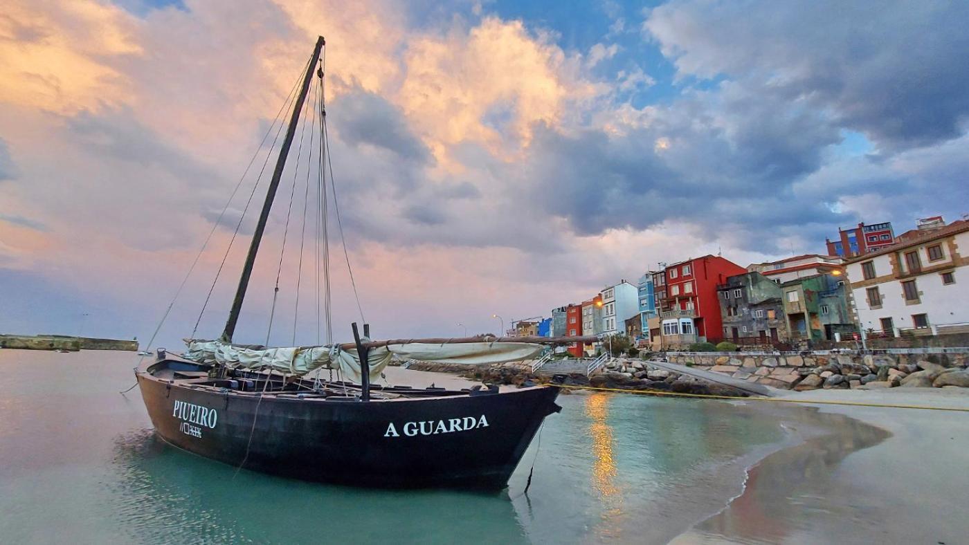 Cerca De La Playa, Con Bodega, Terraza Y Jardin Camino Portugues